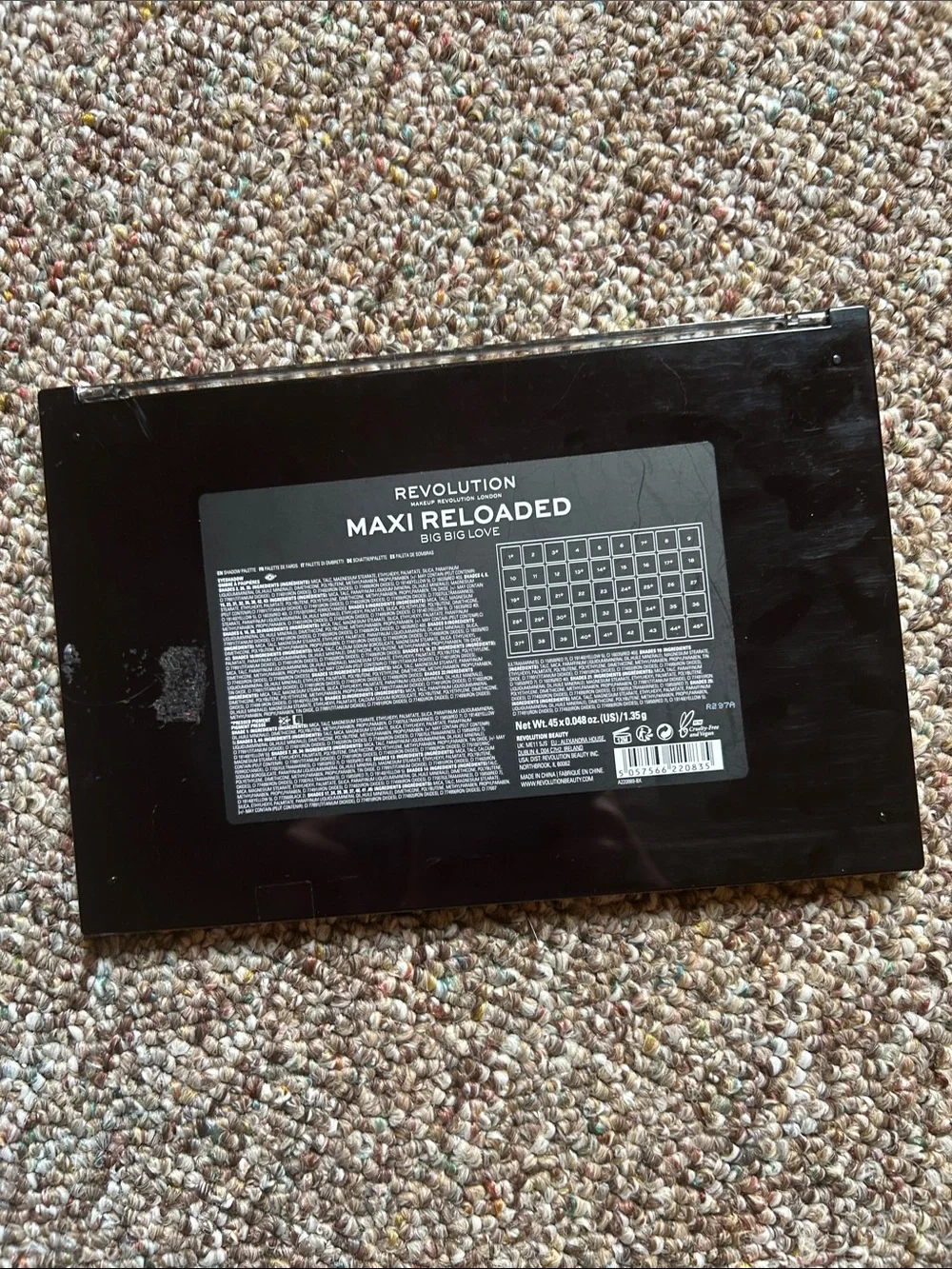 Revolution Eyeshadow Palette Maxi Reloaded Big Big Love Big Palette